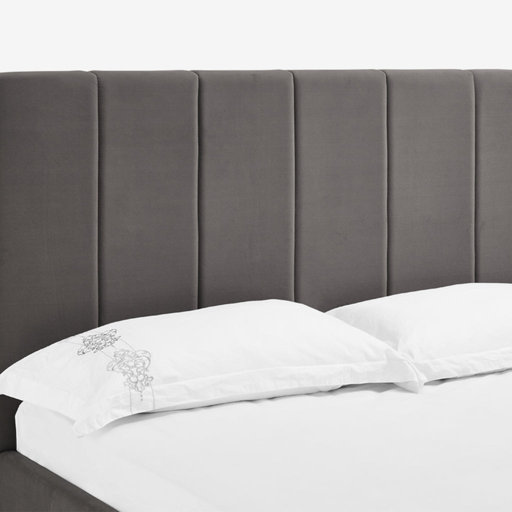 4'6 Lisa Upholstered Bed Frame Grey Velvet